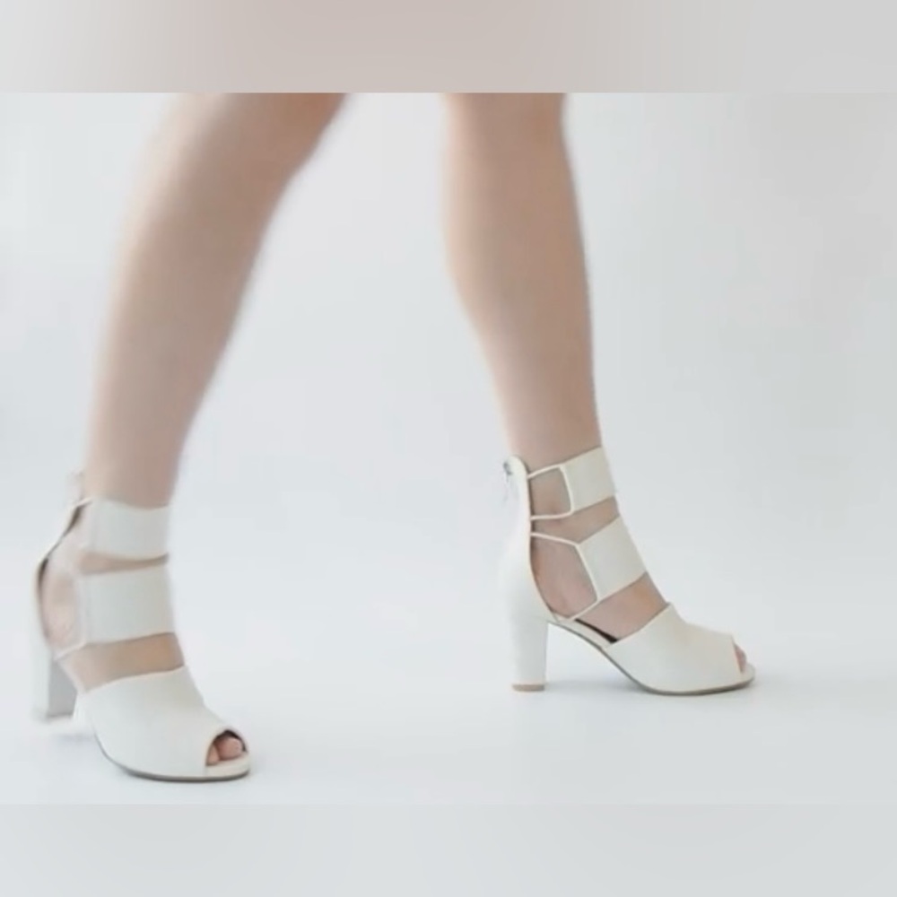 Elegant White Women's Peep-Toe Sandals